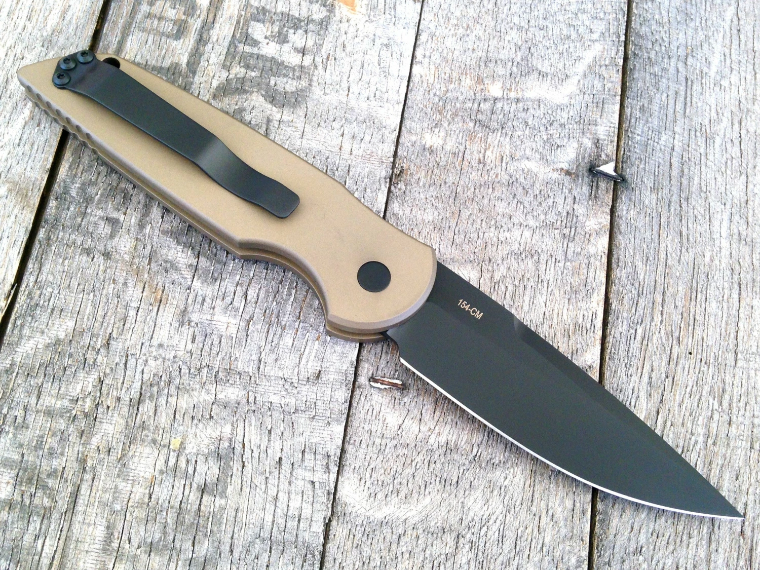 Protech Tactical Response TR-3.31 Desert Sand W/ Grooves (3.5" Black Plain) 4 Protech Tactical Response TR-3.31 Desert Sand W/ Grooves (3.5" Black Plain) - Image 2